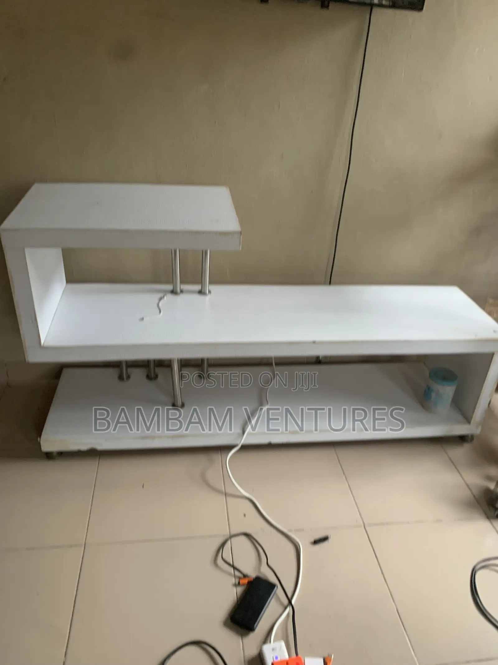 White TV Stand With Center Table
