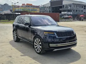 Land Rover Range Rover Vogue 2023 Brown