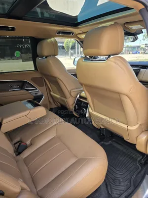 Land Rover Range Rover Vogue 2023 Brown