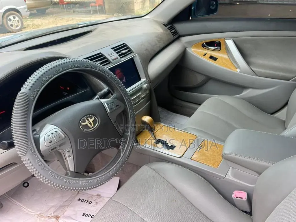Toyota Camry 2.4 LE 2008 Gray