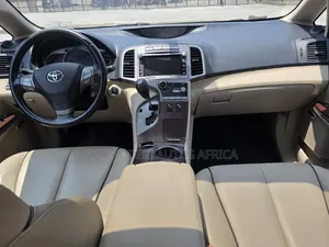 Toyota Venza V6 AWD 2010 White