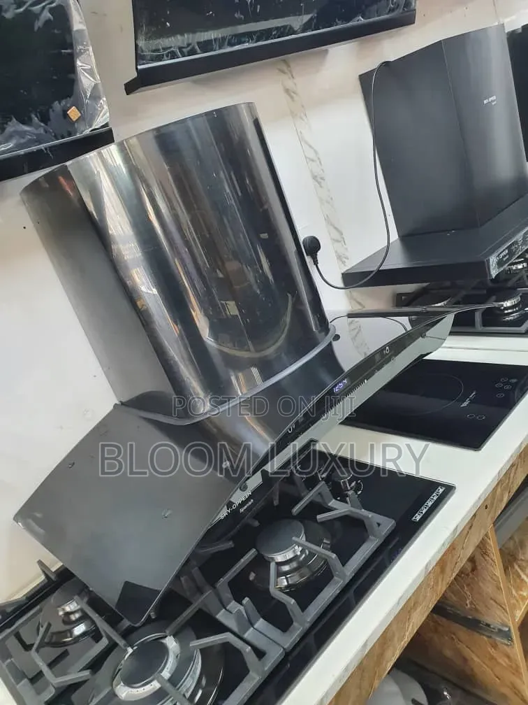 90cm Chimney Voice Command Kitchen Extractor
