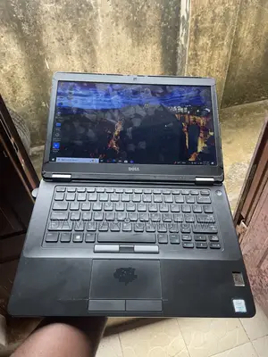 Laptop Dell Latitude 14 E5470 4GB Intel Core i5 HDD 500GB