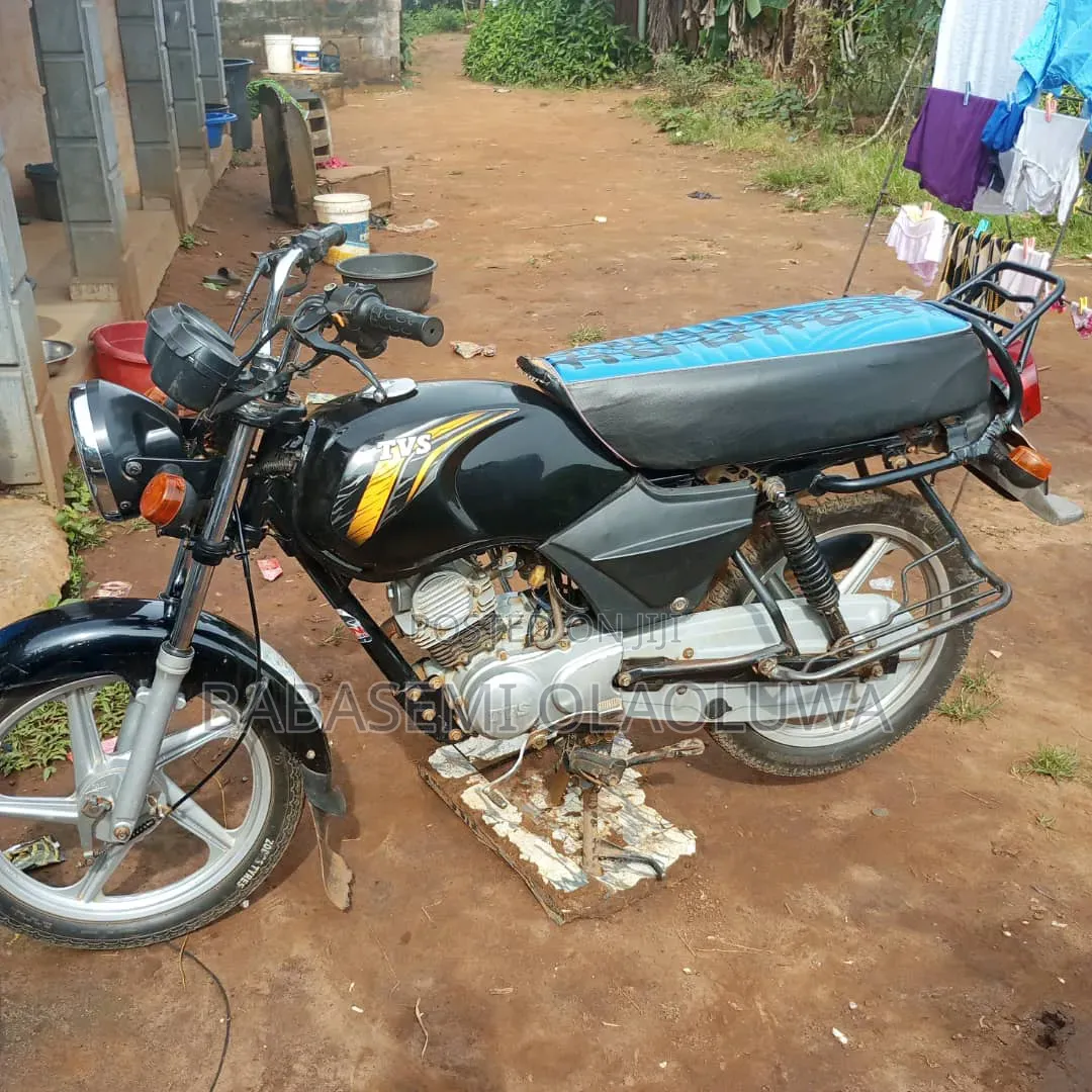 TVS HLX 125 2024 Black