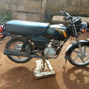TVS HLX 125 2024 Black