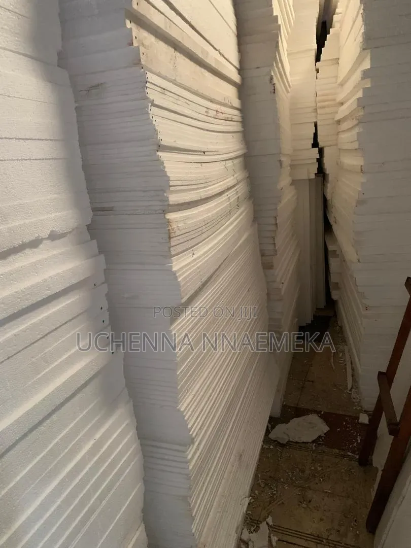 Quality Polystyrene Materials of Different Sizes