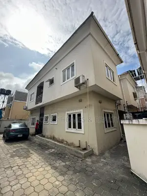 2bdrm Apartment in Chevron for rent