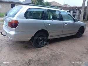 Nissan Primera 2000 Gray
