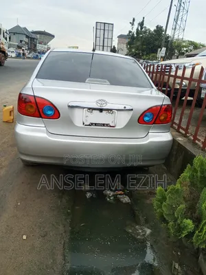 Toyota Corolla 2004 Silver