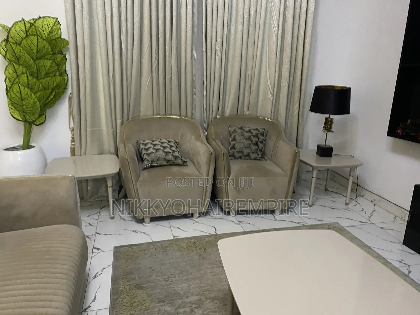 Danning Set Wit Sofa Chair