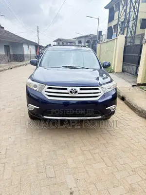 Toyota Highlander Base 2010 Blue