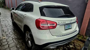 Mercedes-Benz GLA 250 2016 White