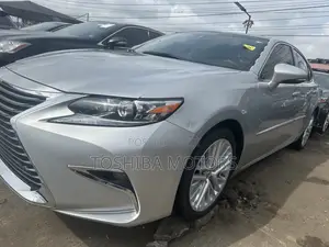Lexus ES 2015 Silver