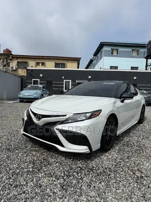Toyota Camry 2022 White