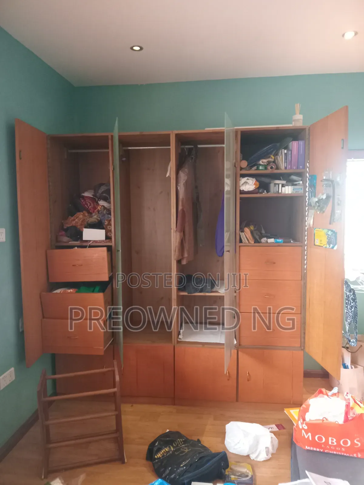 Multifunctional Wardrobe