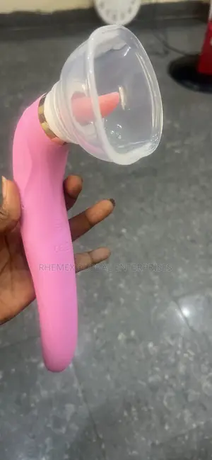 Pussy Licker + Sucker