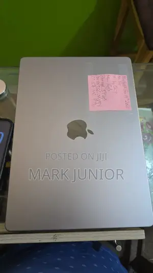 Laptop Apple MacBook Pro 2021 M1 16GB Apple M1 Pro SSD 512GB