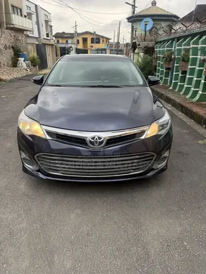 Toyota Avalon XLE 4dr Sedan (3.5L 6cyl 6A) 2014 Blue