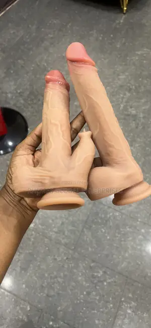 Dildo Vibrating and Thrusting Dildo