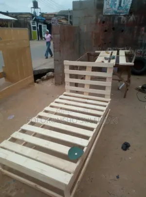 Floor Bed Frame for 150k Last 120k