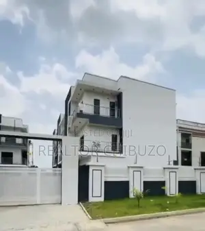 6bdrm Duplex in Idu for sale
