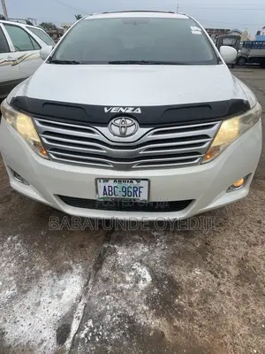 Toyota Venza LE 2012 White