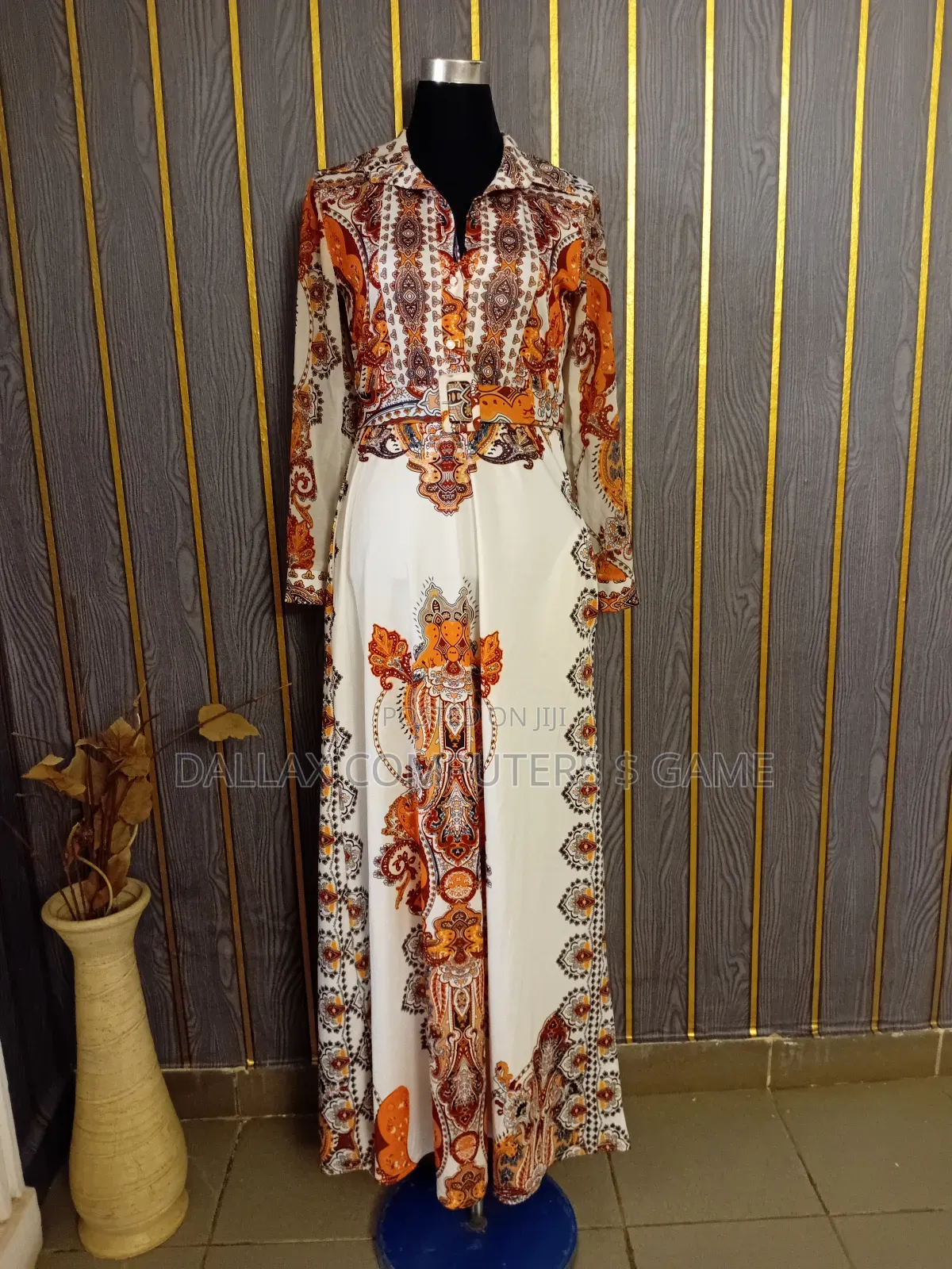 Flay Multi-Coloured Gown With Belt.