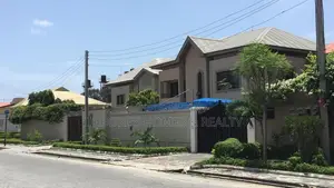 4bdrm Duplex in Lekki Phase 1 for sale