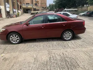 Toyota Camry 2004 Red