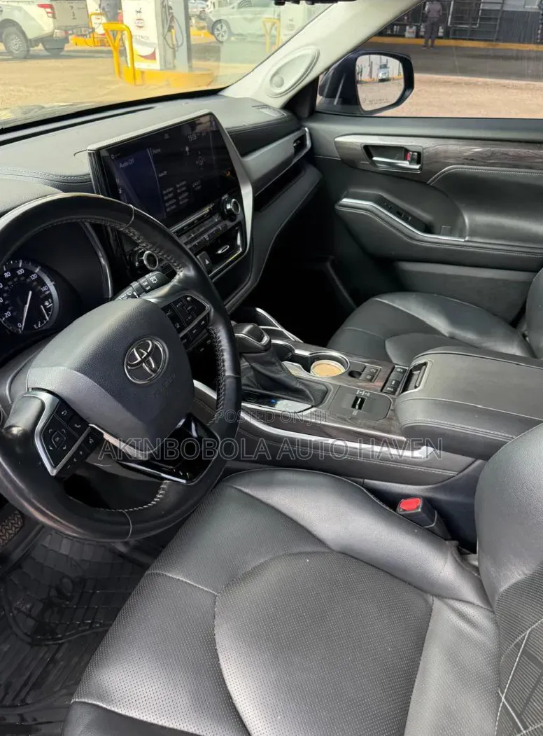 Toyota Highlander 2020 Black