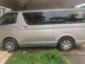 Toyota HiAce 2013 Grey