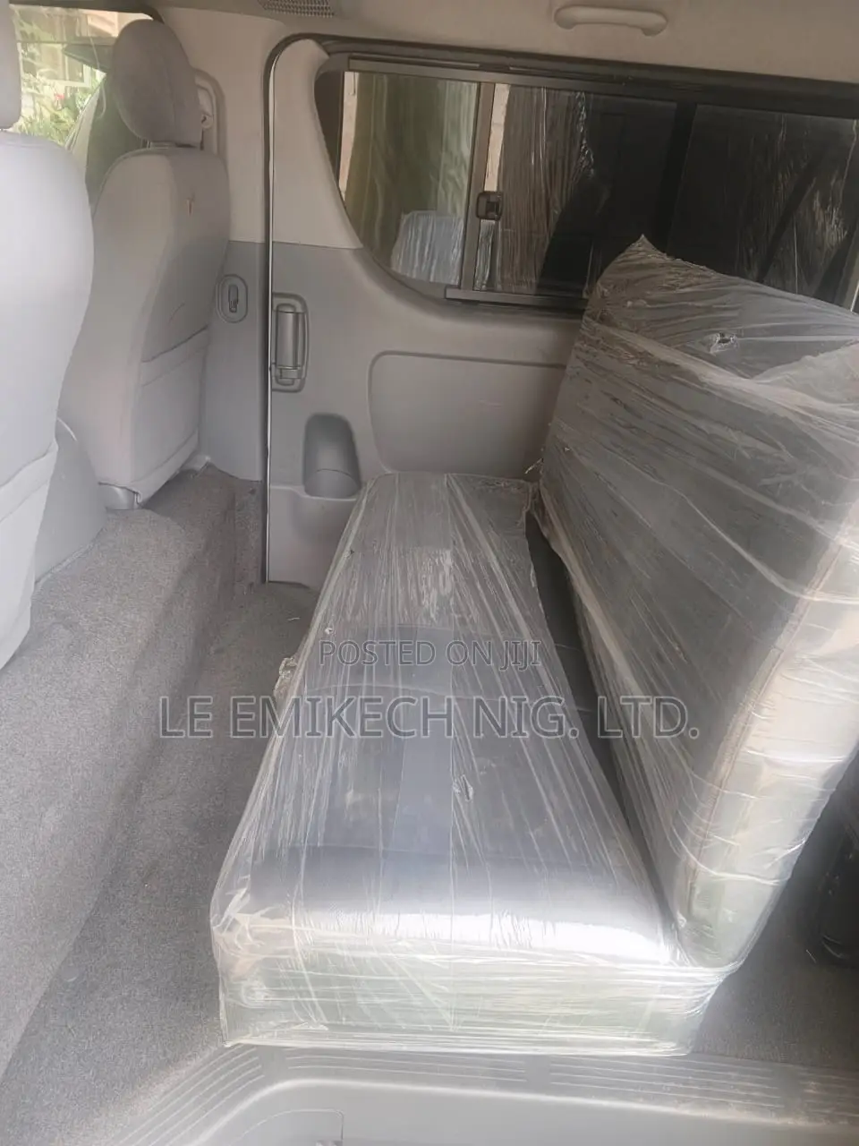 Toyota HiAce 2013 Grey