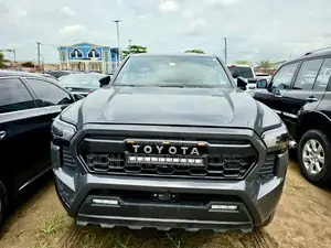 Toyota Tacoma TRD Sport Double Cab 4WD 5.0 ft. SB (Automatic) 2025 Gray