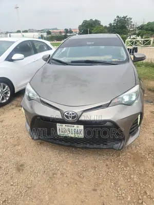 Toyota Corolla LE Eco (1.8L 4cyl 2A) 2018 Gray