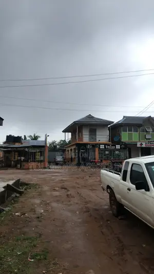 4 Bedroom Uncompleted Building