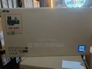 New Laptop HP 250 G10 8GB Intel Core i5 SSD 512GB