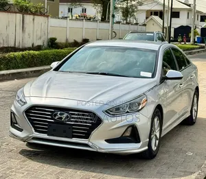 Hyundai Sonata SE 2018 Silver