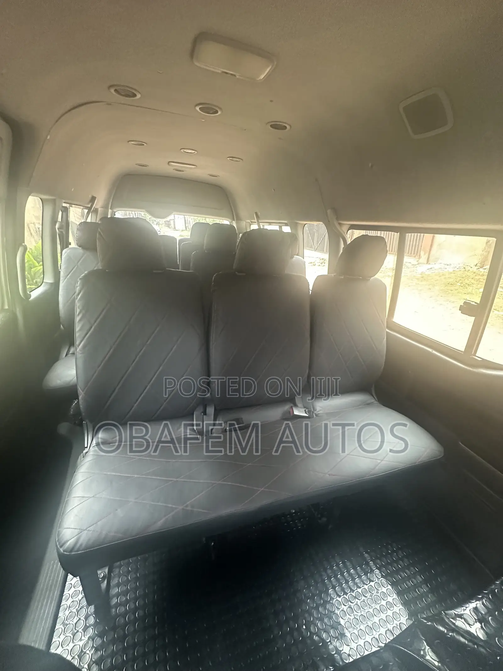 Toyota HiAce 2015 White