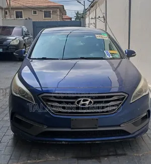 Hyundai Sonata Sport 4dr Sedan (2.4L 4cyl 6A) 2015 Blue