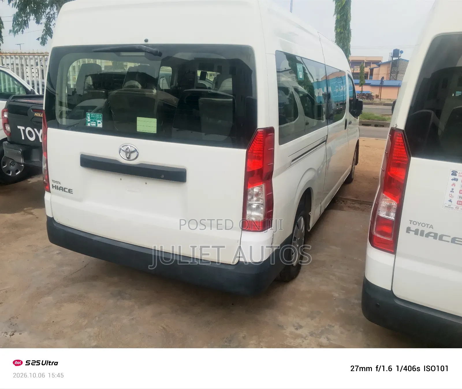 Toyota HiAce 2021 White