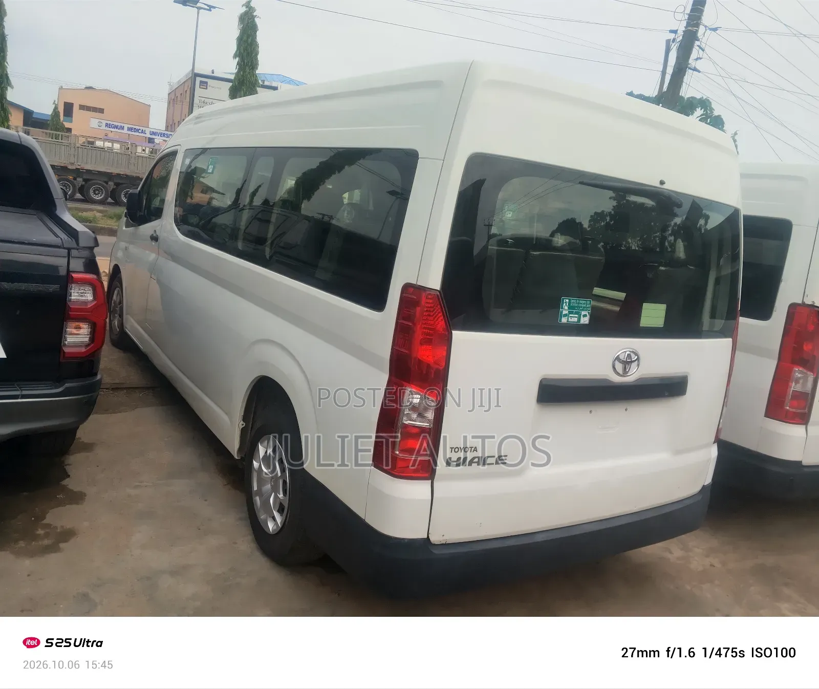 Toyota HiAce 2021 White