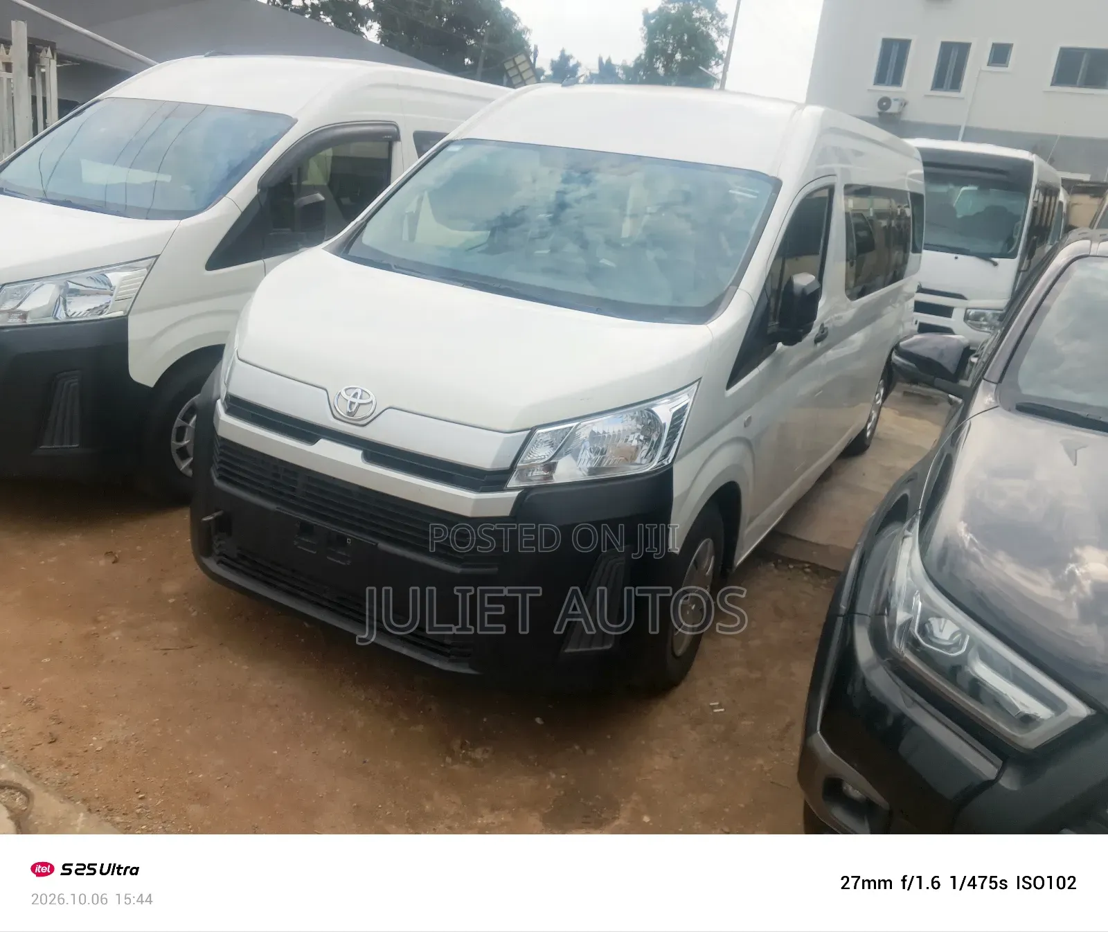 Toyota HiAce 2021 White