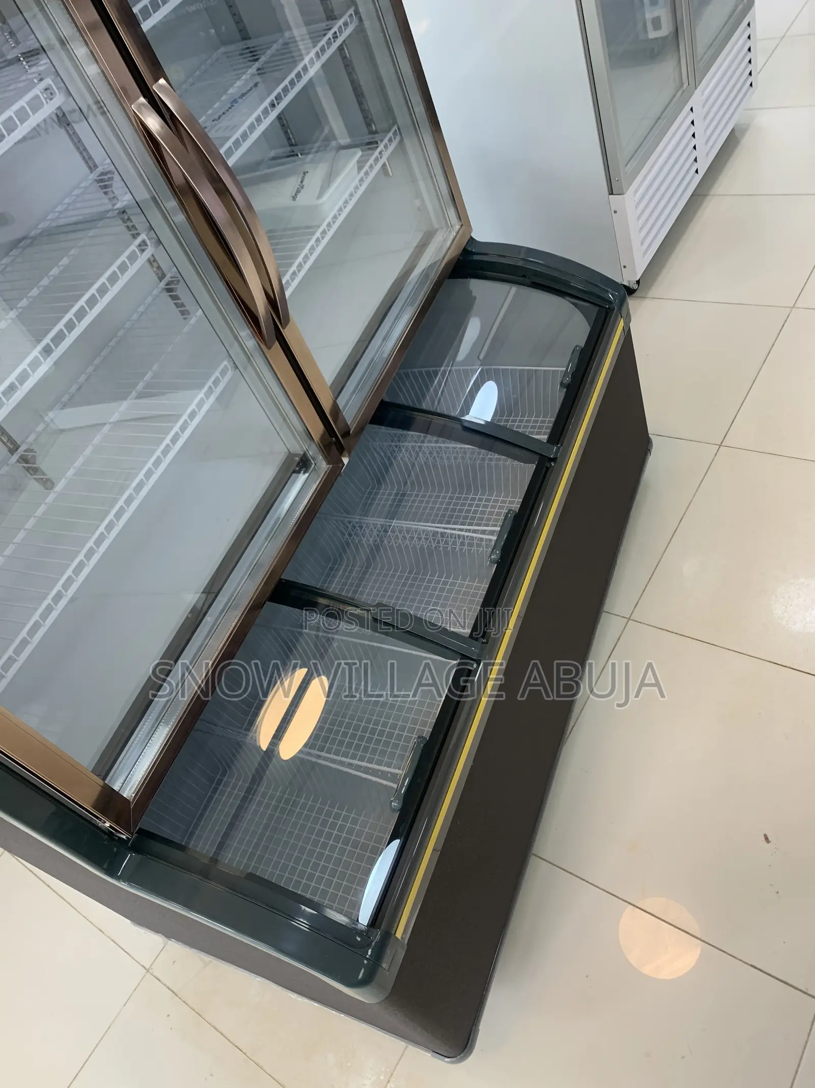 Combined Chiller and Freezer