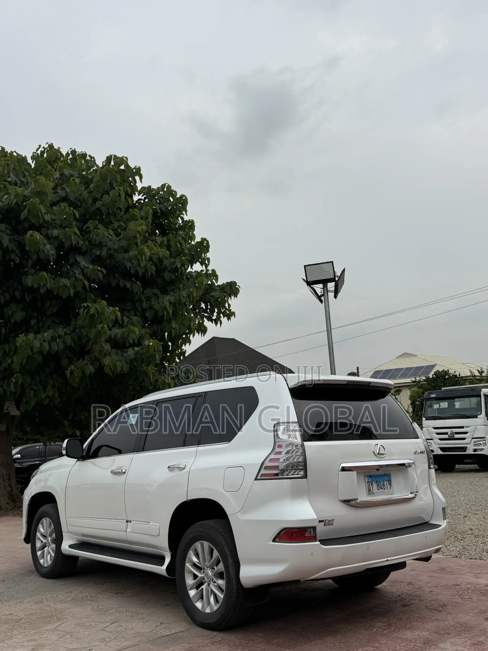 Lexus GX 460 Base 2014 White