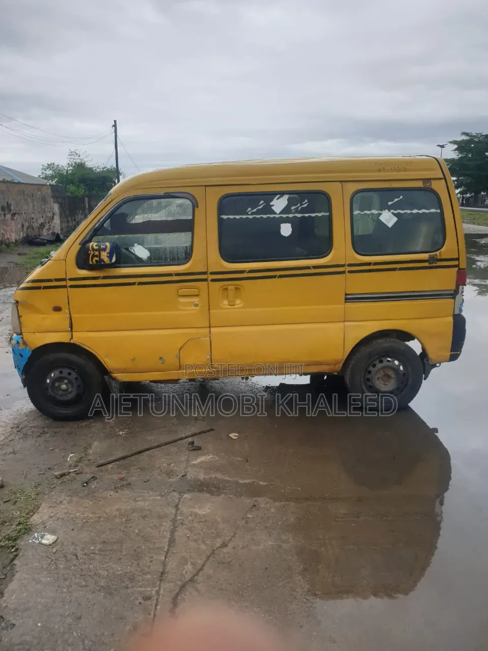 Suzuki APV Minibus 2010 Yellow
