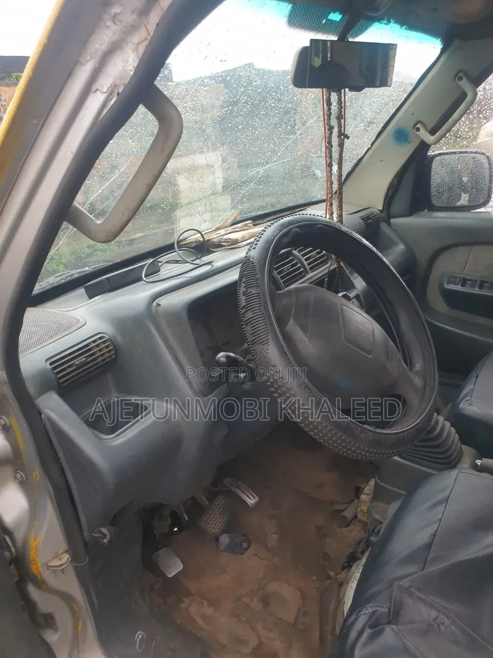 Suzuki APV Minibus 2010 Yellow