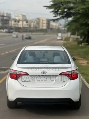 Toyota Corolla 2017 White