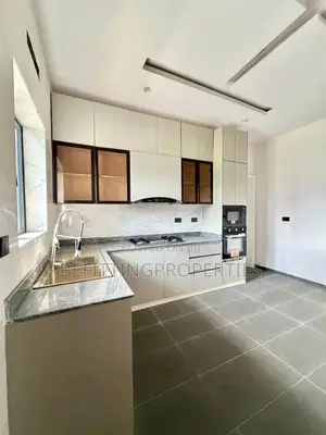3bdrm Apartment in Victoria Island for sale