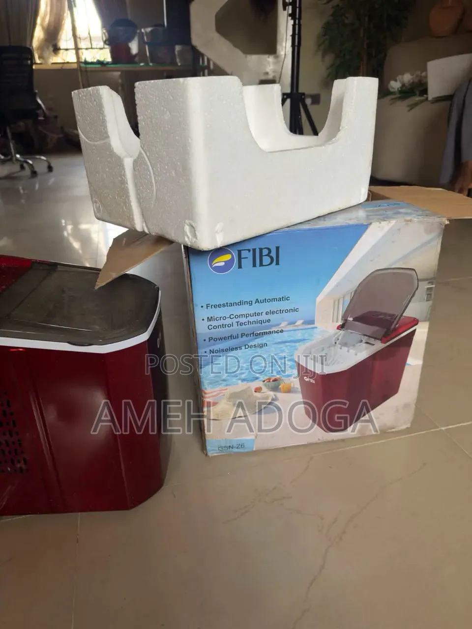 Brand New Fibi Ice Cube Maker