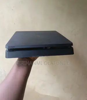 Ps4 Slim Used With One Controller, Free HDMI Cord and Free Power Cable